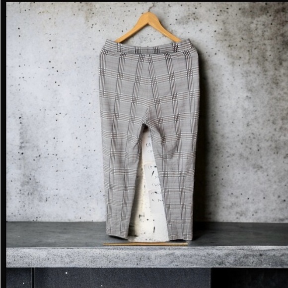 2/$25 SHEIN Pull Up Slim Dress Pants - Large (8/10) - Womens - Picture 2 of 5